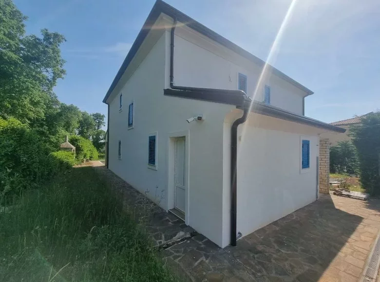 3-Schlafzimmer-Villa 190 m² Umag, Kroatien