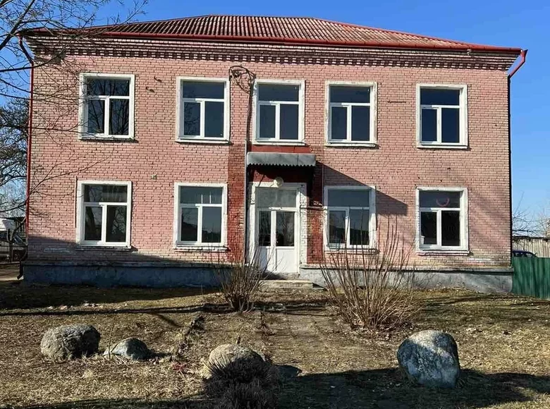 Commercial property 377 m² in Radun, Belarus