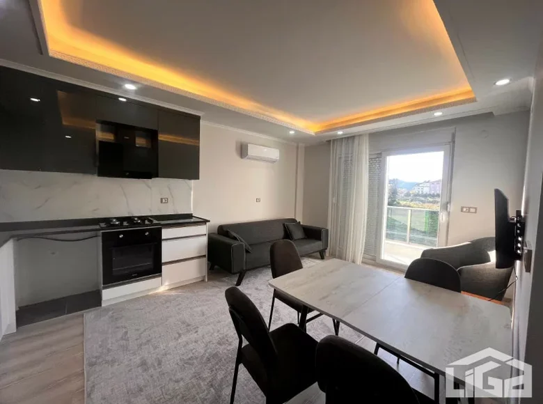 Mieszkanie 2 pokoi 55 m² Alanya, Turcja