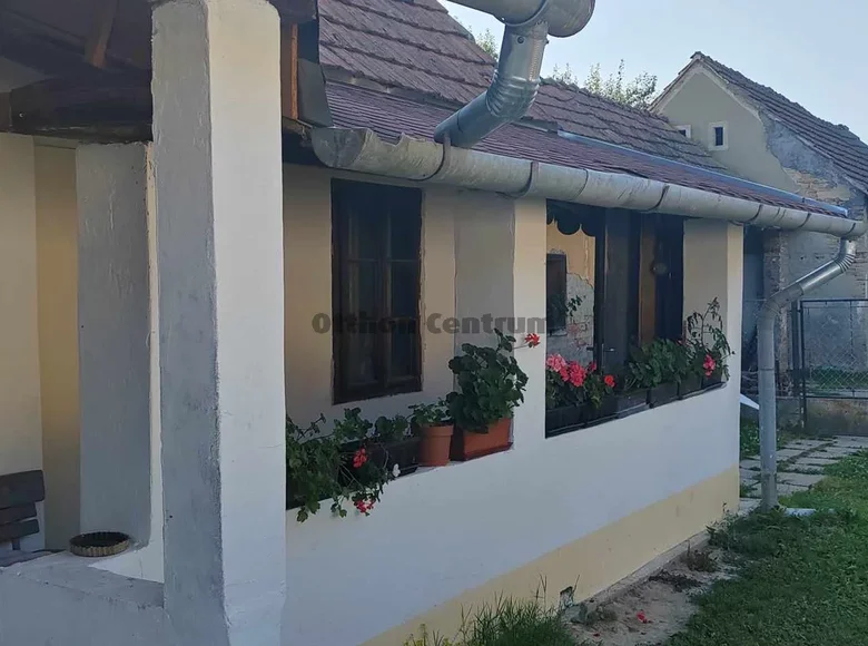 Dom 2 pokoi 75 m² Balatonmagyarod, Węgry