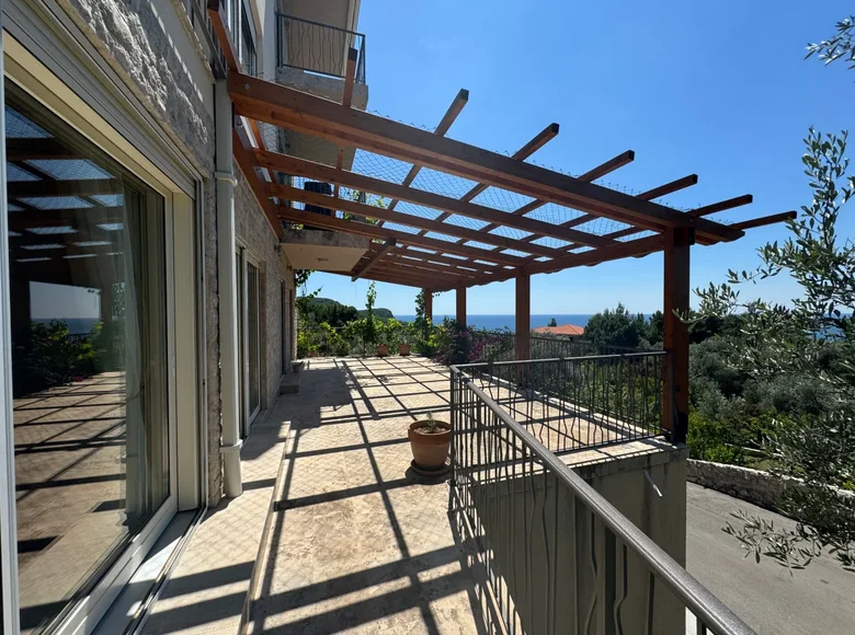 Apartamenty wielopoziomowe 4 pokoi 270 m² Sveti Stefan, Czarnogóra