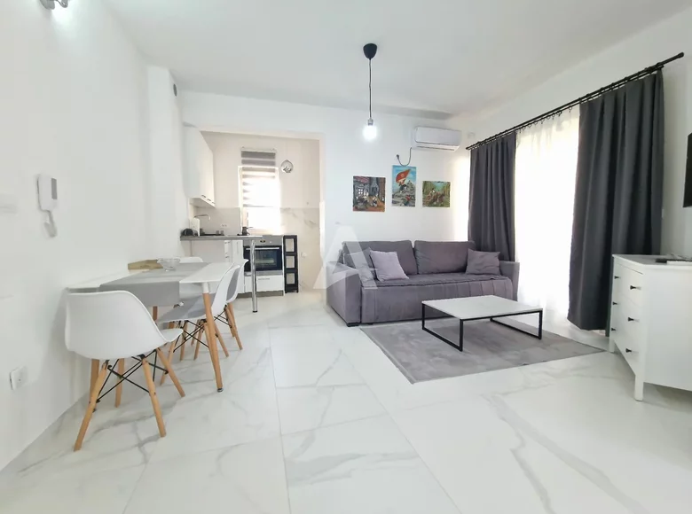 2 bedroom apartment 65 m² in Budva, Montenegro