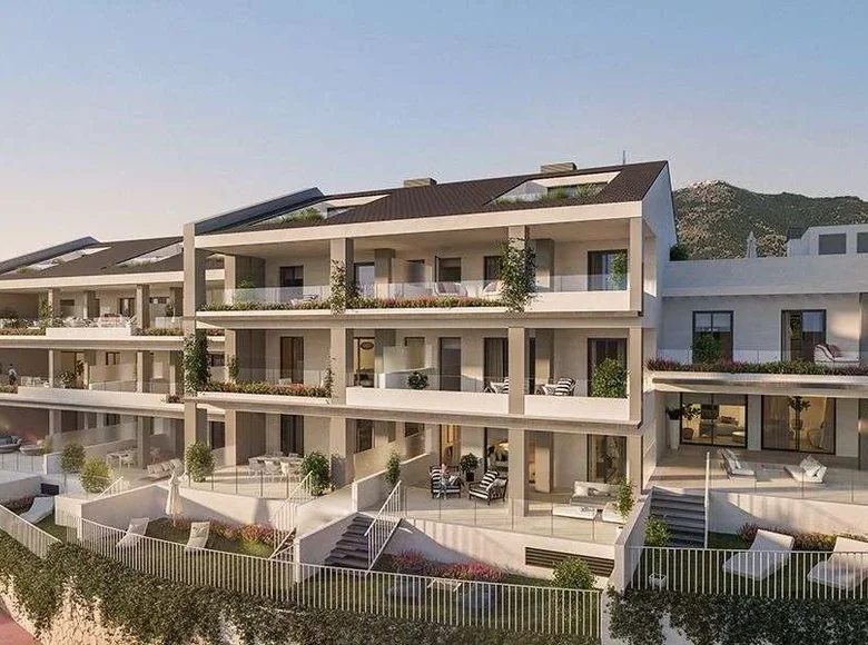 Mieszkanie 2 pokoi 120 m² Benalmadena, Hiszpania