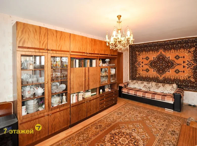 Mieszkanie 4 pokoi 73 m² Mińsk, Białoruś
