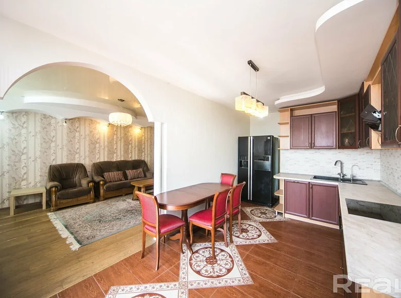 Wohnung 2 Zimmer 87 m² Minsk, Weißrussland