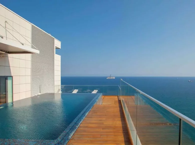 Mieszkanie 5 pokojów 540 m² Limassol, Cyprus
