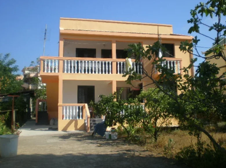 4 bedroom house 200 m² Golubovci City Municipality, Montenegro