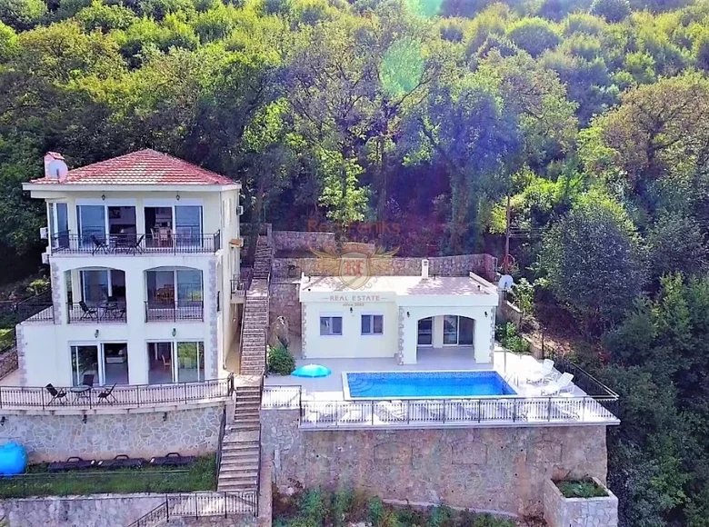 Haus 6 Schlafzimmer 424 m² Montenegro, Montenegro