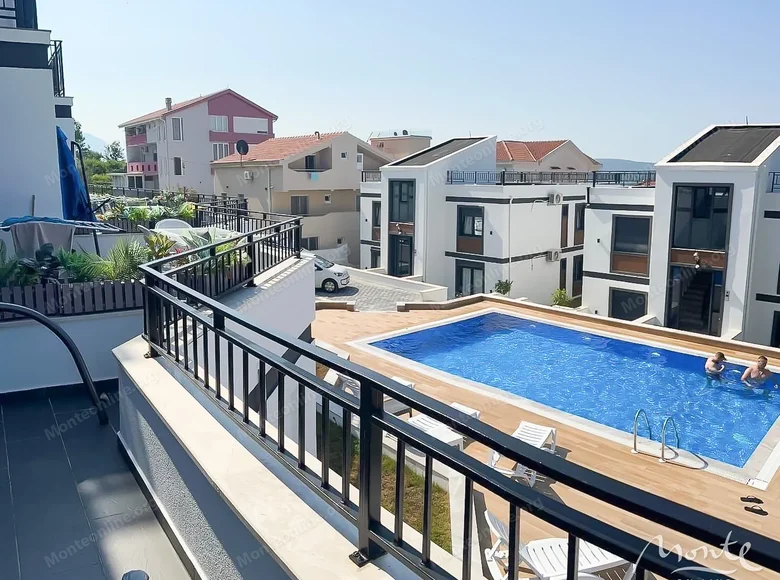 2 bedroom apartment 52 m² Tivat, Montenegro