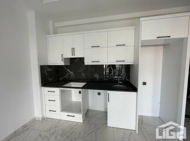 Mieszkanie 2 pokoi 55 m² Oba, Turcja