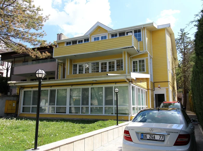 Haus 12 zimmer 712 m² Cankaya, Türkei