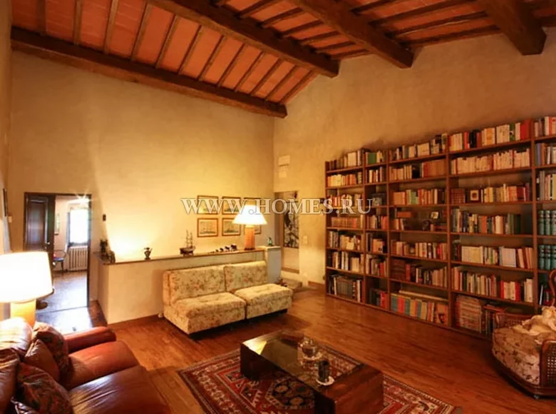 5 bedroom villa 520 m² Arezzo, Italy