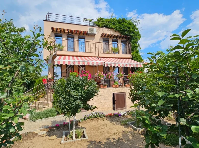 Дом 7 комнат 330 м² Святой Влас, Болгария