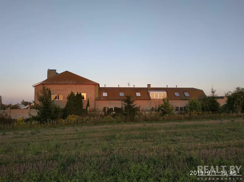 Casa de campo 810 m² Aziaryckaslabadski sielski Saviet, Bielorrusia