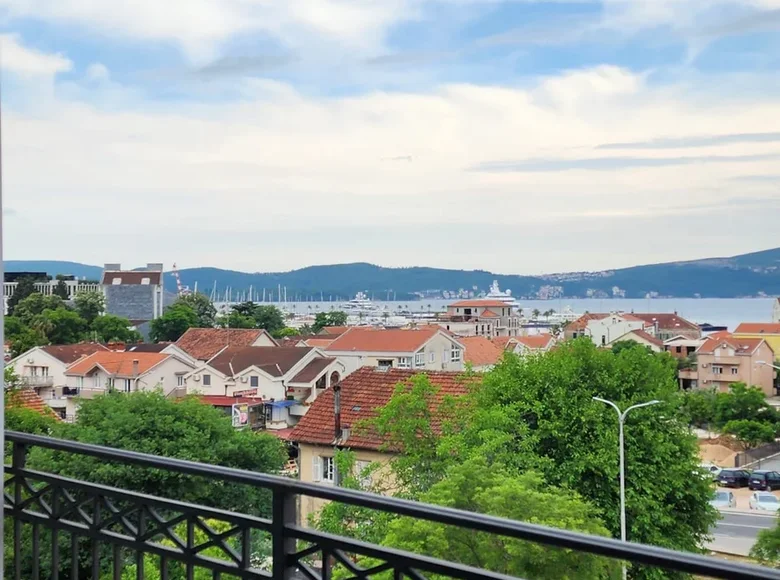 Appartement 2 chambres 91 m² Tivat, Monténégro