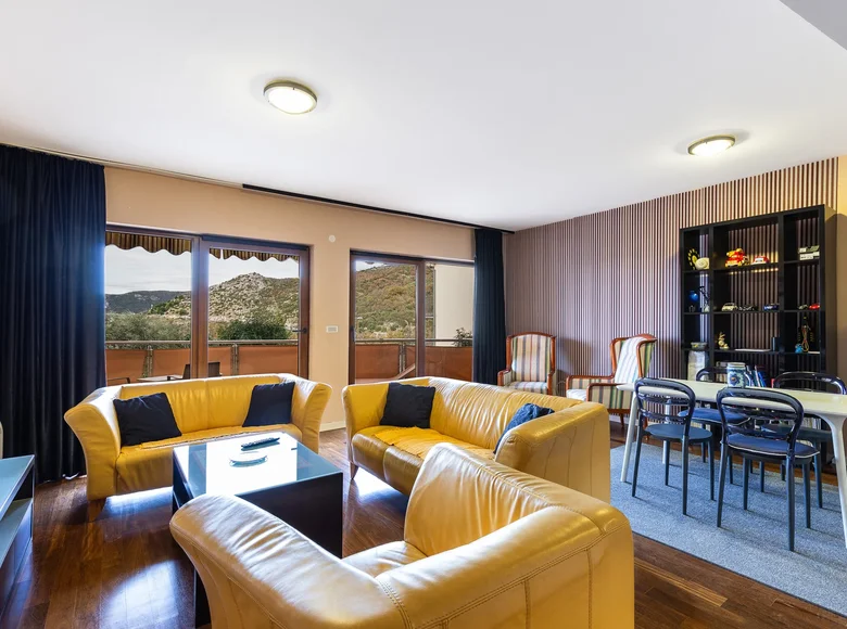 2 bedroom apartment  Przno, Montenegro