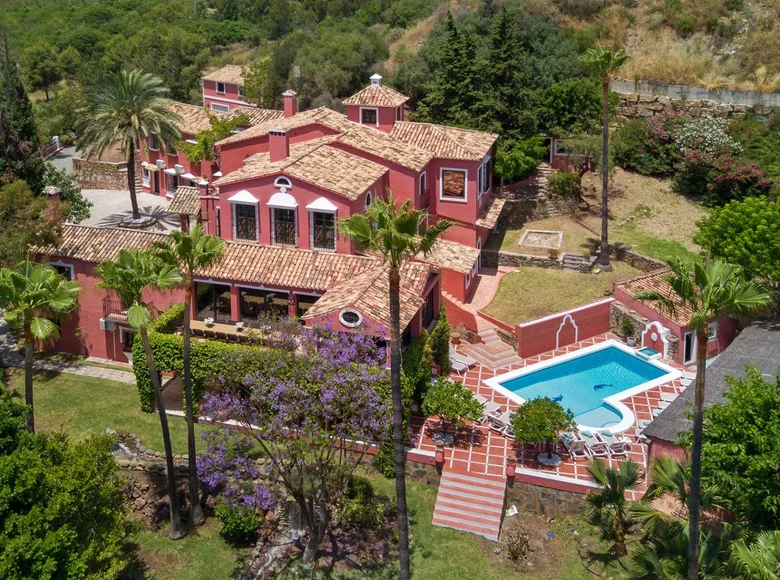 Casa 14 habitaciones 1 019 m² Benahavis, Španjolska