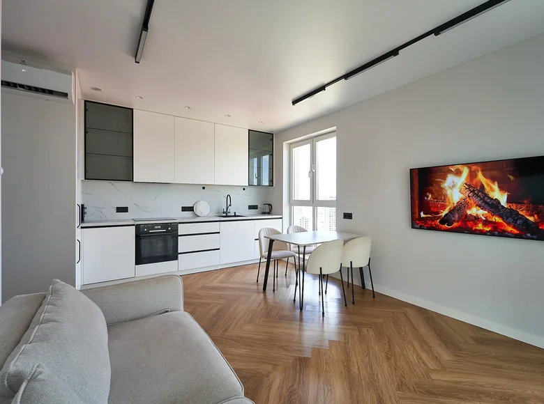 Mieszkanie 3 pokoi 62 m² Mińsk, Białoruś