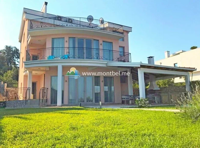 villa de 5 dormitorios 330 m² Kunje, Montenegro