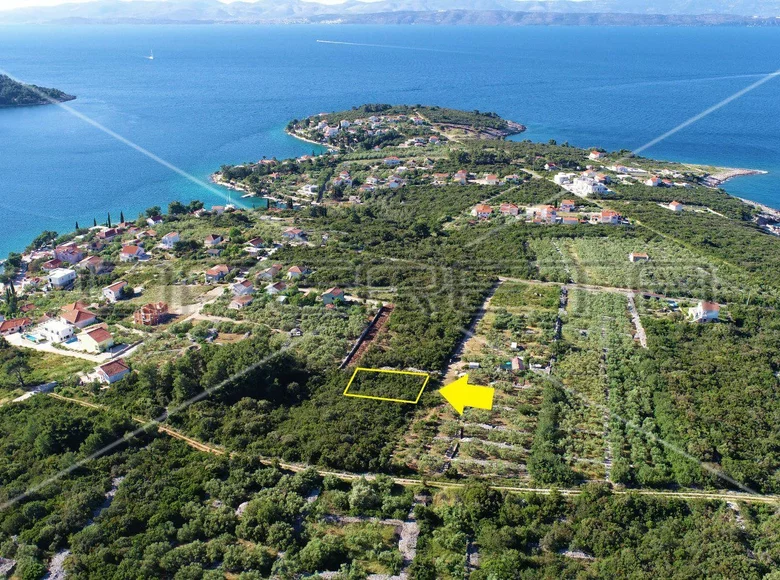 Land 884 m² Necujam, Croatia