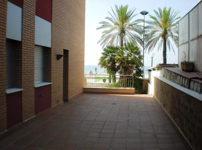 Mieszkanie 3 pokoi 130 m² Hiszpania, Hiszpania
