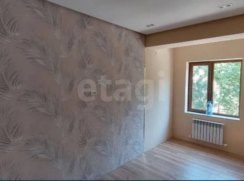 Kvartira 43 m² Toshkentda