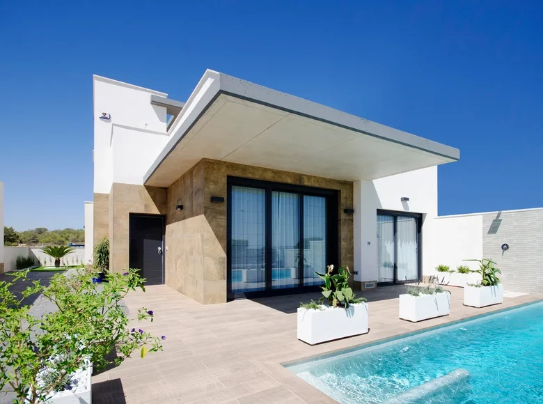 3-Schlafzimmer-Villa 144 m² San Miguel de Salinas, Spanien