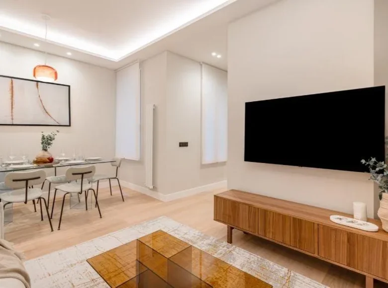 Apartamento 4 habitaciones  Área metropolitana de Madrid y Corredor del Henares, España