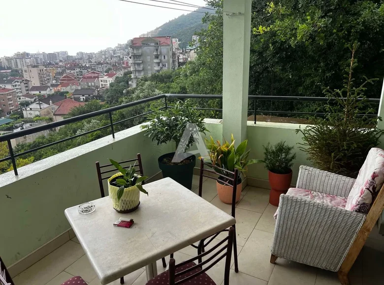 Wohnung 2 Schlafzimmer 70 m² Budva, Montenegro