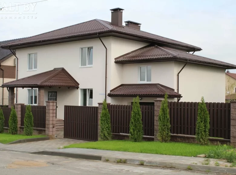 Dom wolnostojący 283 m² Tarasowo, Białoruś