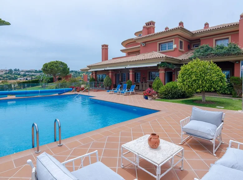 Haus 5 Schlafzimmer 623 m² Mijas, Spanien