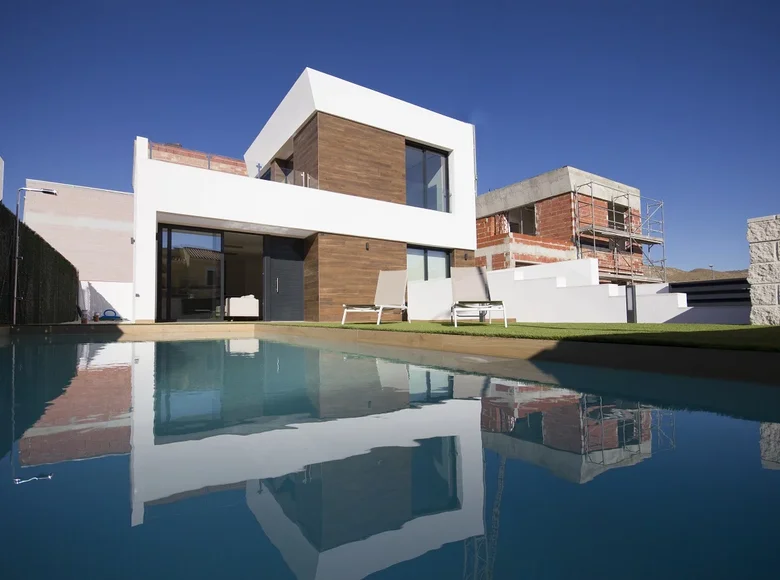 Villa de tres dormitorios 133 m² San Juan de Alicante, España