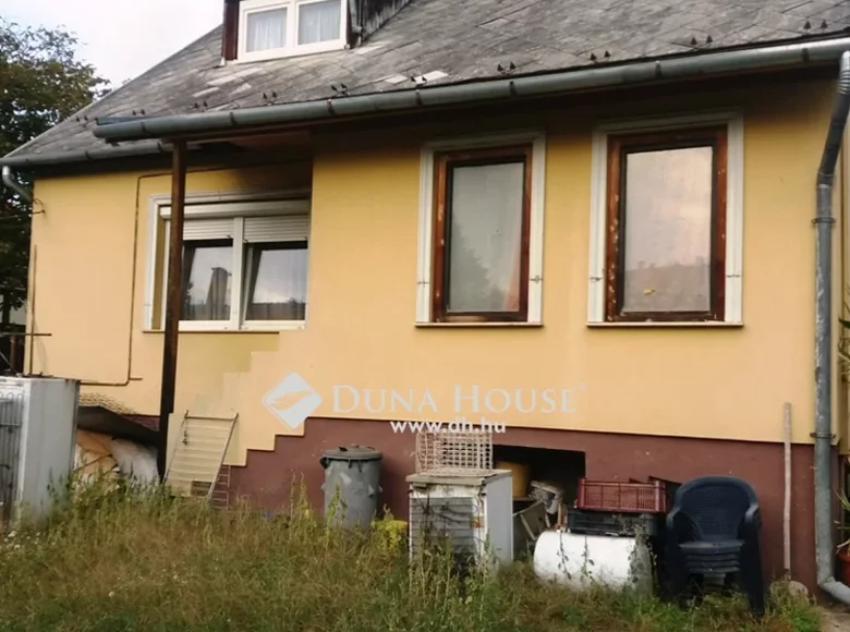 House 102 m² Godollo, Hungary
