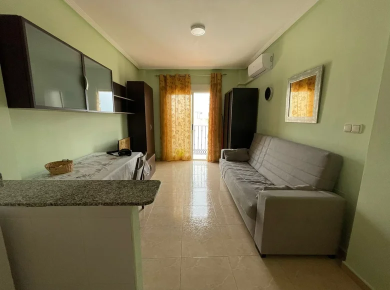 Studio apartment 29 m² Torrevieja, Spain