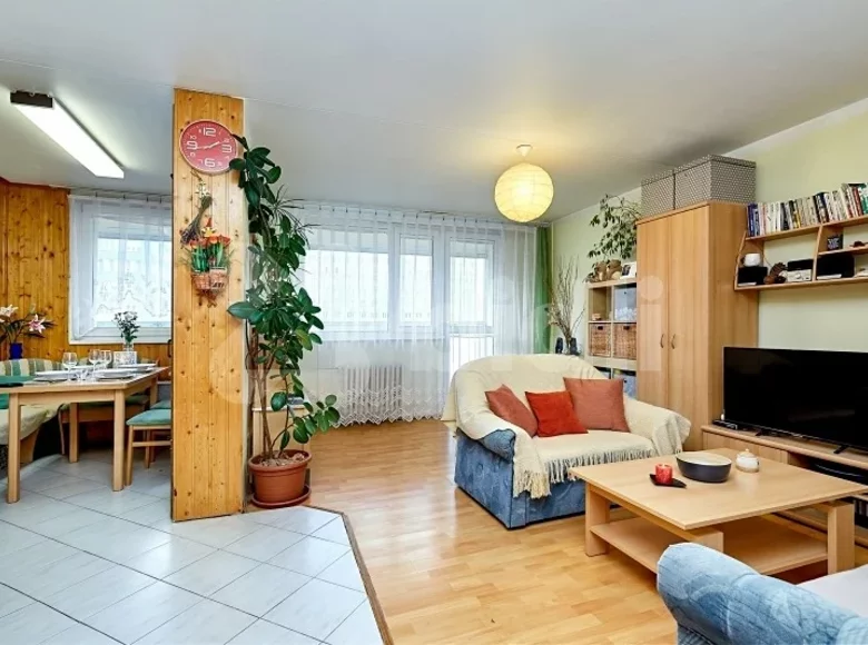 Wohnung 4 Zimmer 74 m² Bezirk Hauptstadt Prag, Tschechien