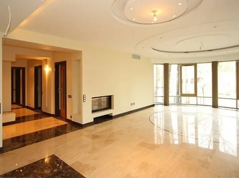 Apartamento 4 habitaciones 178 m² Jurmala, Letonia