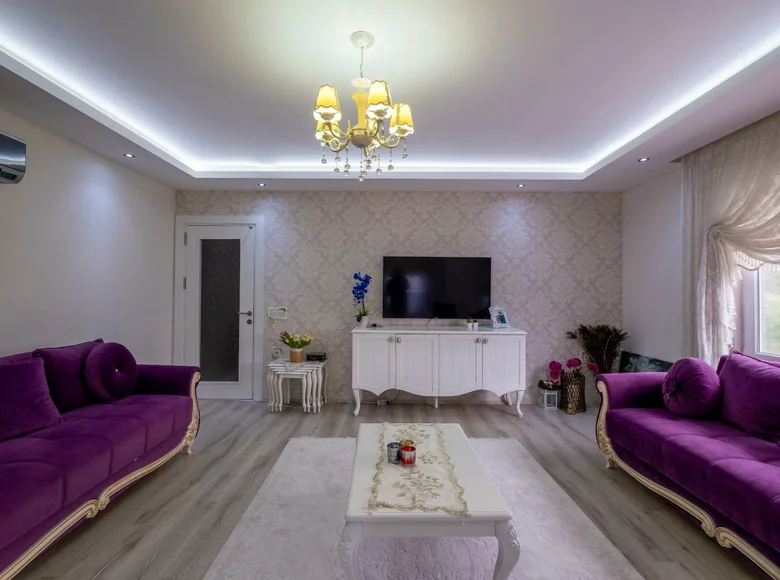 Mieszkanie 4 pokoi 150 m² Alanya, Turcja