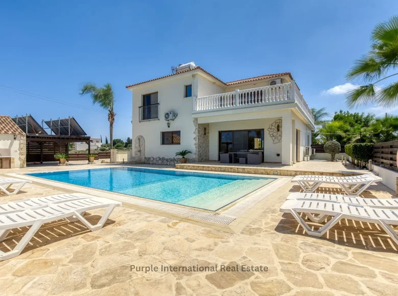 Willa 4 pokoi 281 m² Cypr, Cypr