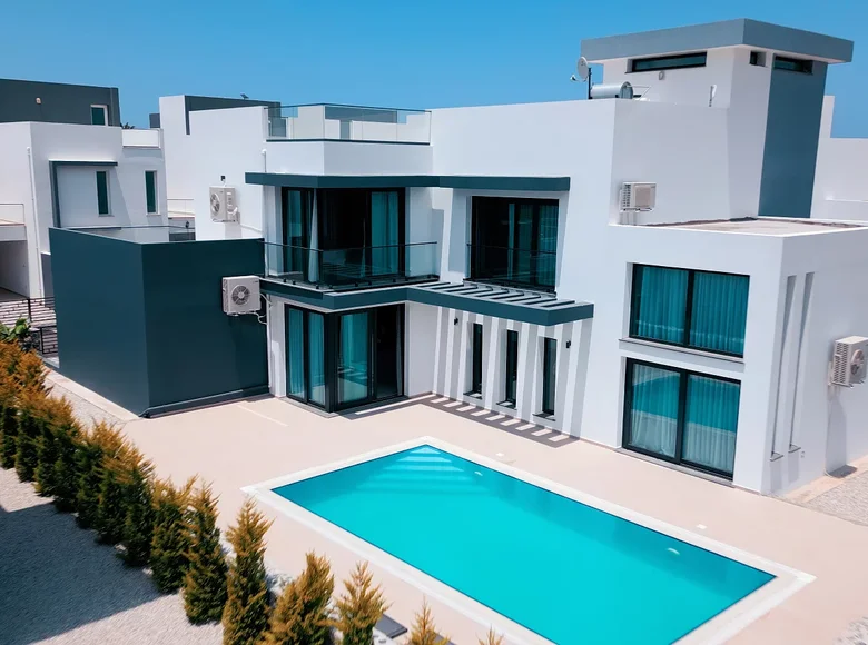 4 bedroom Villa 360 m² Kyrenia, Northern Cyprus