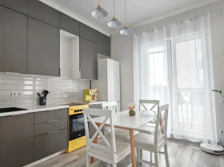 Wohnung 1 zimmer 42 m² Ratamka, Belarus