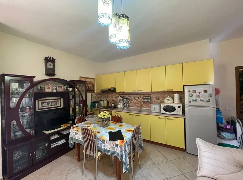 2 bedroom apartment 64 m² Golem, Albania