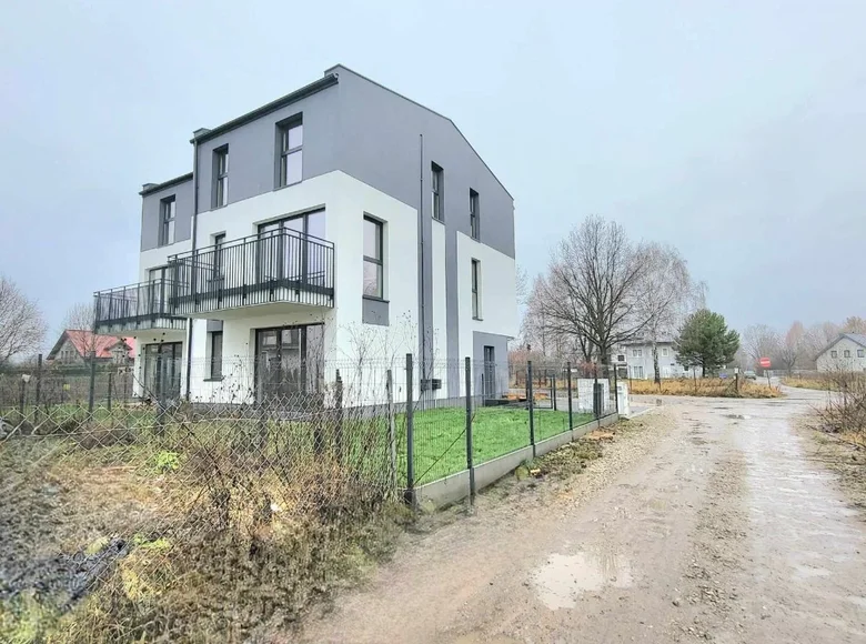 4 room apartment for sale in Warsaw, Poland for €166,478 listing 1994502