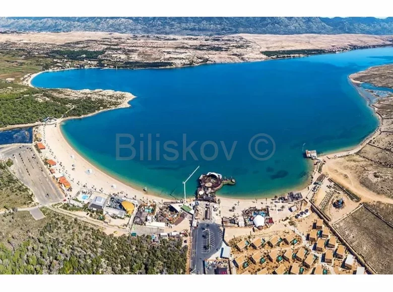 Atterrir 4 600 m² Town of Pag, Croatie
