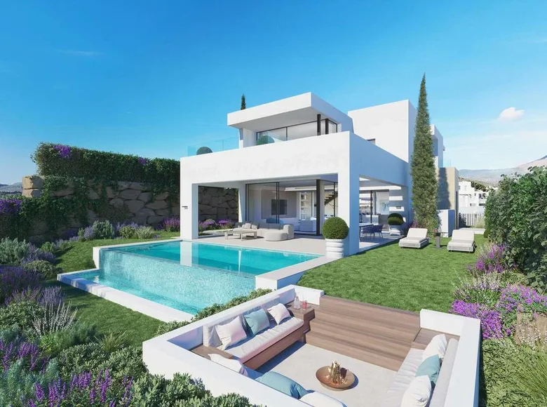 Villa de tres dormitorios 226 m² Casares, España