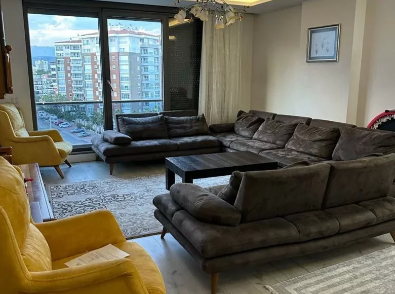 Mieszkanie 4 pokoi 105 m² Alanya, Turcja