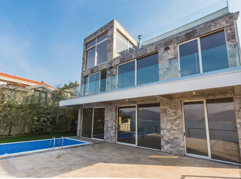 4-Schlafzimmer-Villa 330 m² Krasici, Montenegro