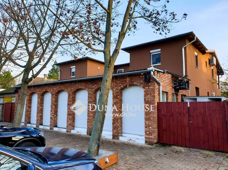 House 341 m² Siofok, Hungary