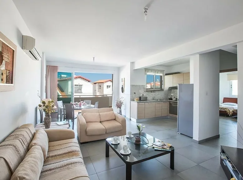 3 room apartment  Paralimni, Cyprus