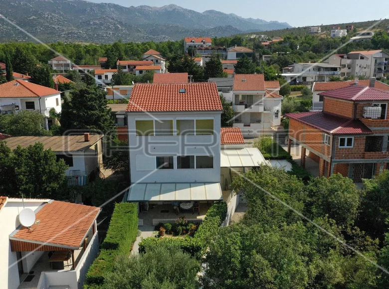 Casa 4 habitaciones 195 m² Opcina Jasenice, Croacia