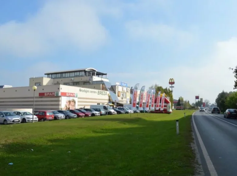 Oficina 1 048 m² en Eslovenia, Eslovenia